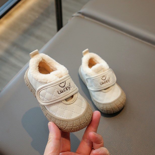 Baby walking shoes