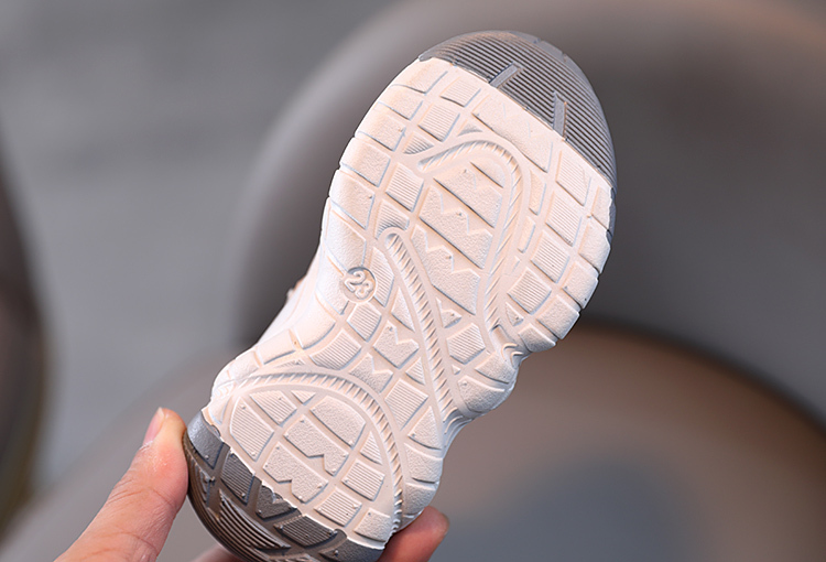 Boys' leather upper soft sole walking shoes