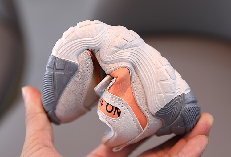 Boys' leather upper soft sole walking shoes