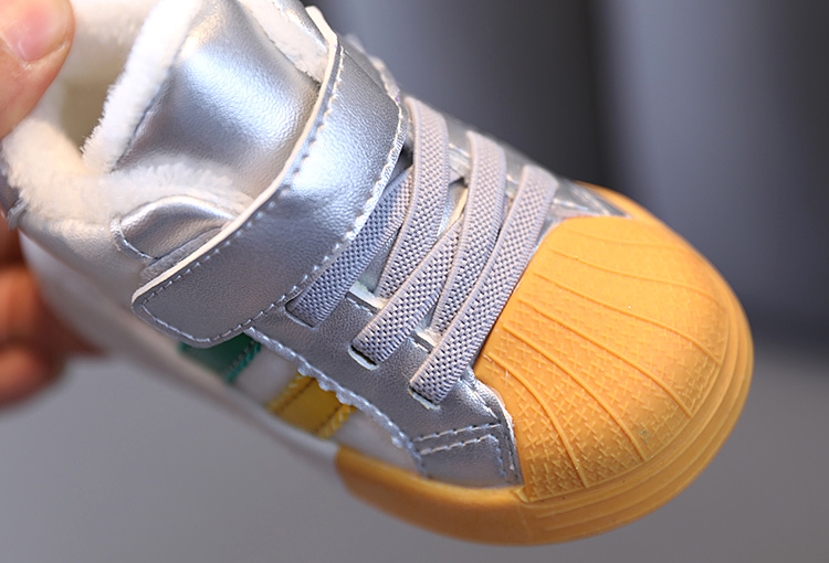 Fleece-lined soft-soled leather baby girl's walking shoes