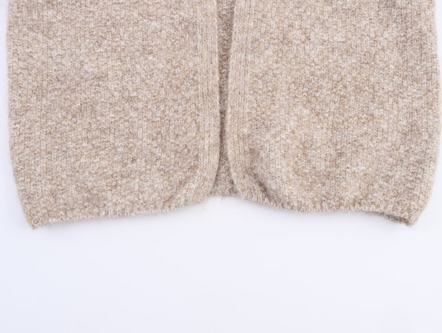 Versatile Solid-Color V-Neck Long-Sleeve Minimalist Buttonless Knit Cardigan