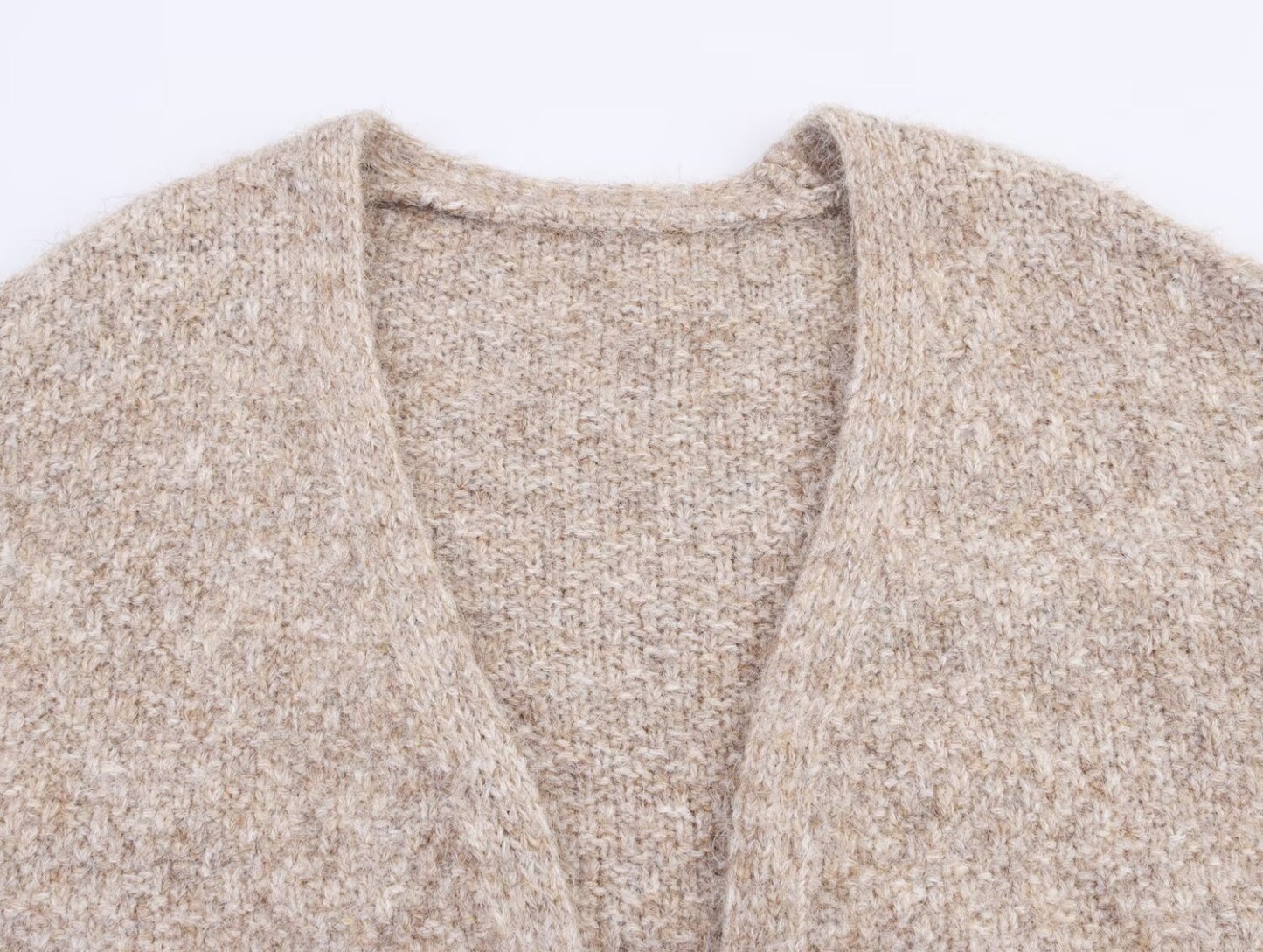 Versatile Solid-Color V-Neck Long-Sleeve Minimalist Buttonless Knit Cardigan