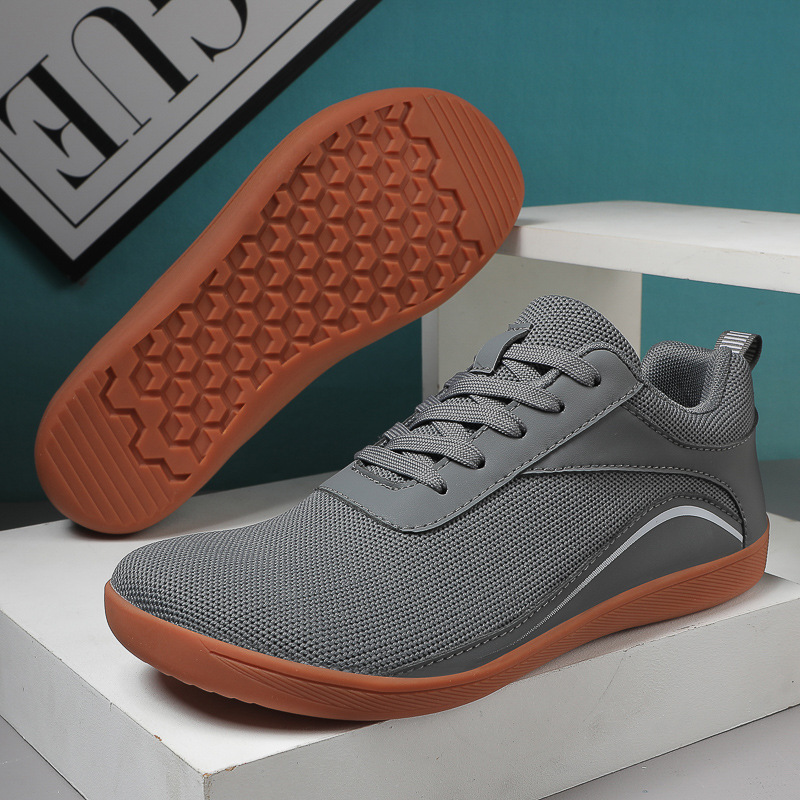 New casual flyknit upper fitness shoes