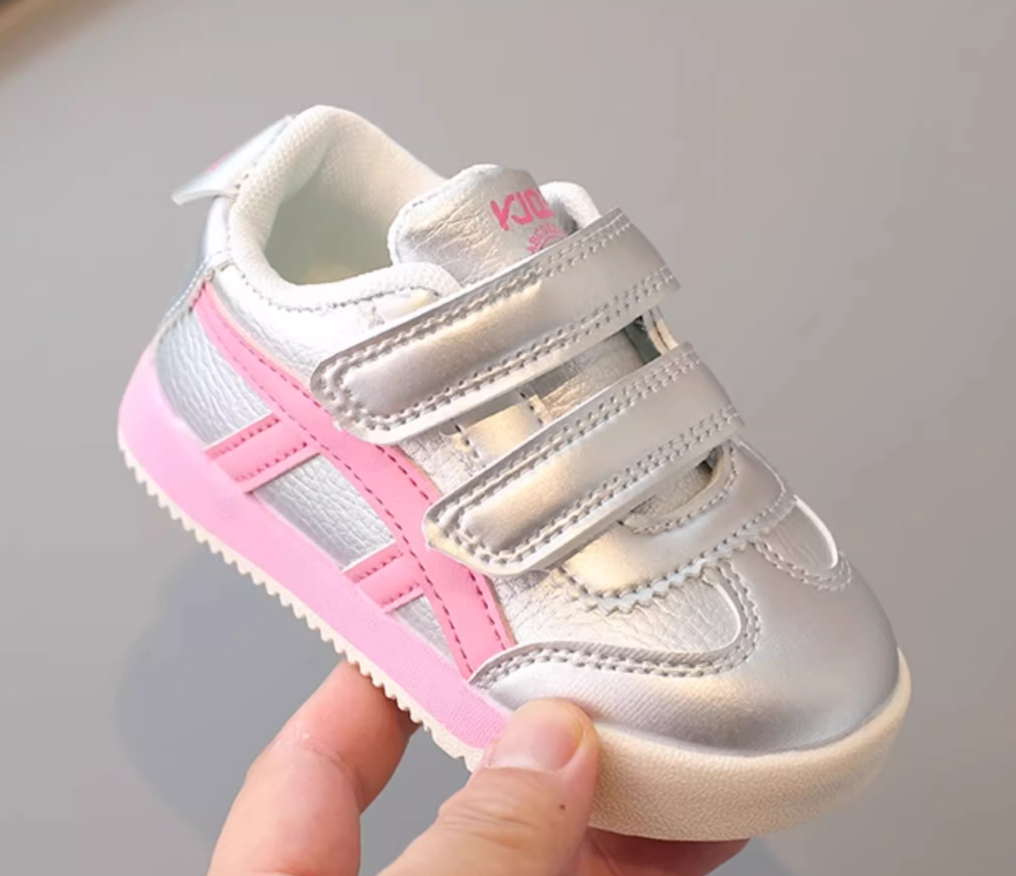 Children's leather-faced sports soft-soled non-slip walking shoes