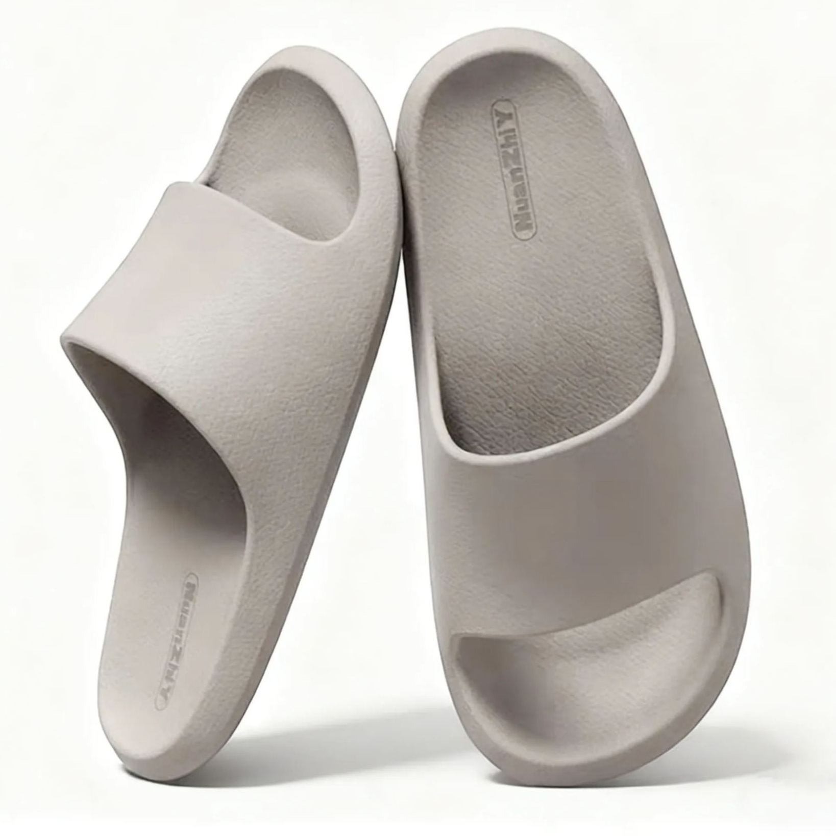 EVA material non-slip bathroom slippers for men and women