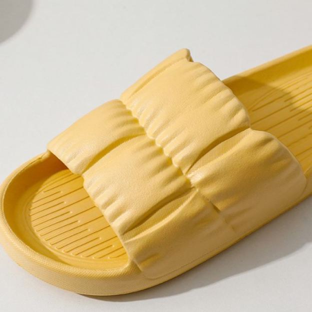 Women's and Men's Pleated EVA Thick-Soled Slippers