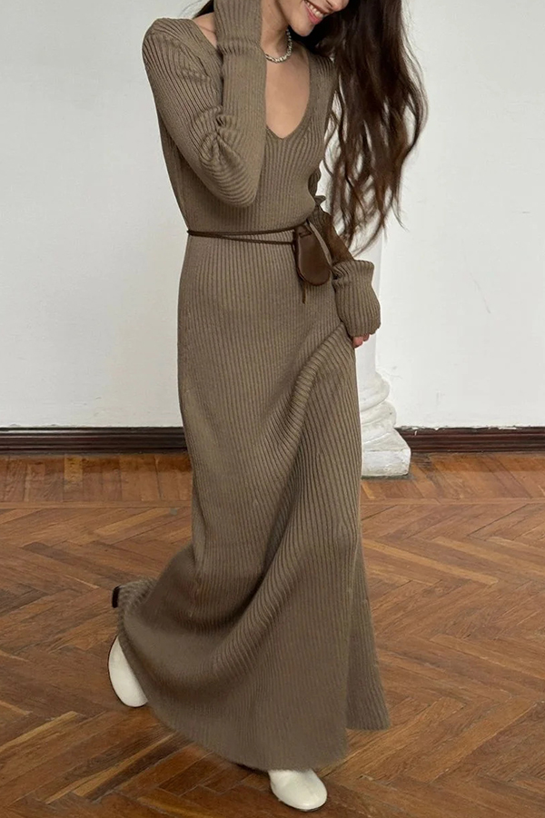 Solid Color V-neck Long-sleeved Slim-fit Elegant Knit Maxi Dress-consonak