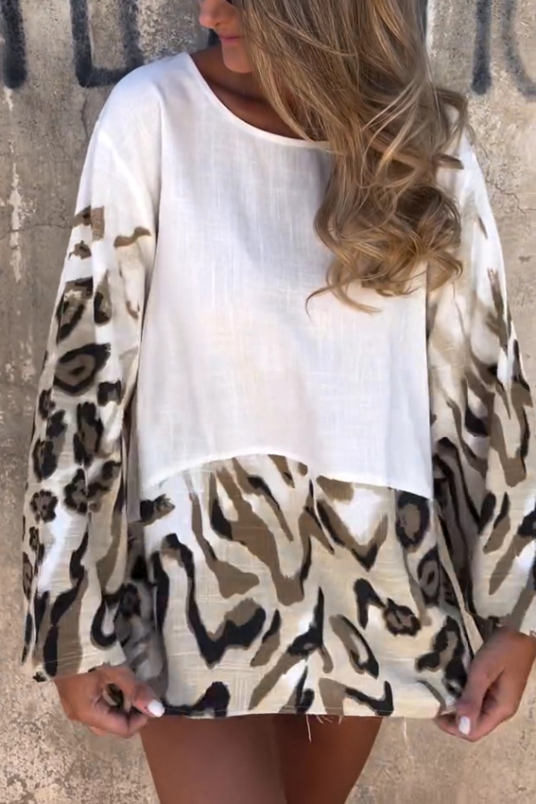 Leopard Print Loose-fitting Round Neck Long-sleeved Casual Top-consonak