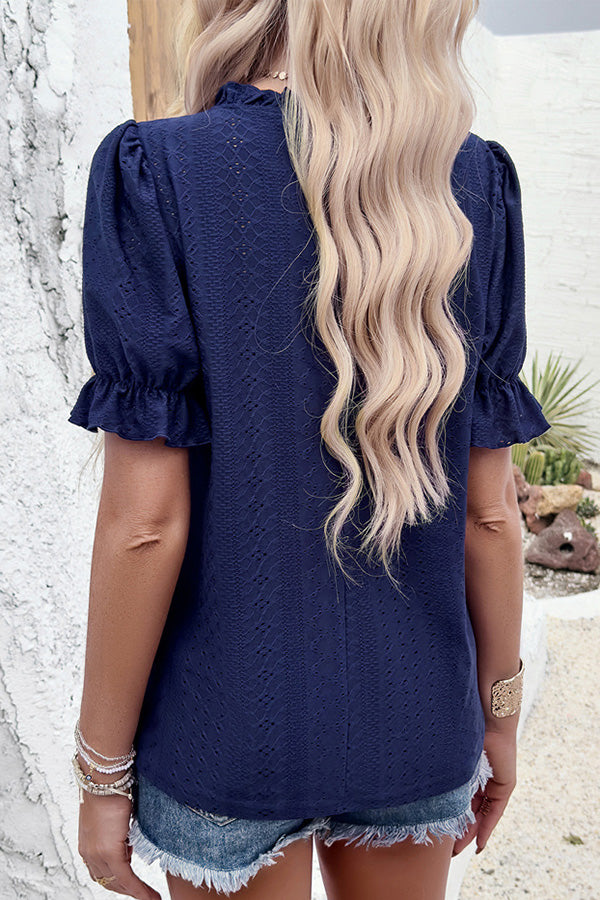 Solid Color Short Sleeved Patchwork Hollow Pleated Shirt-consonak