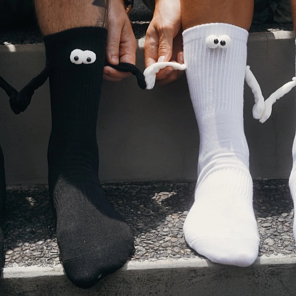 Magnetic Hand Holding Socks | Consonak