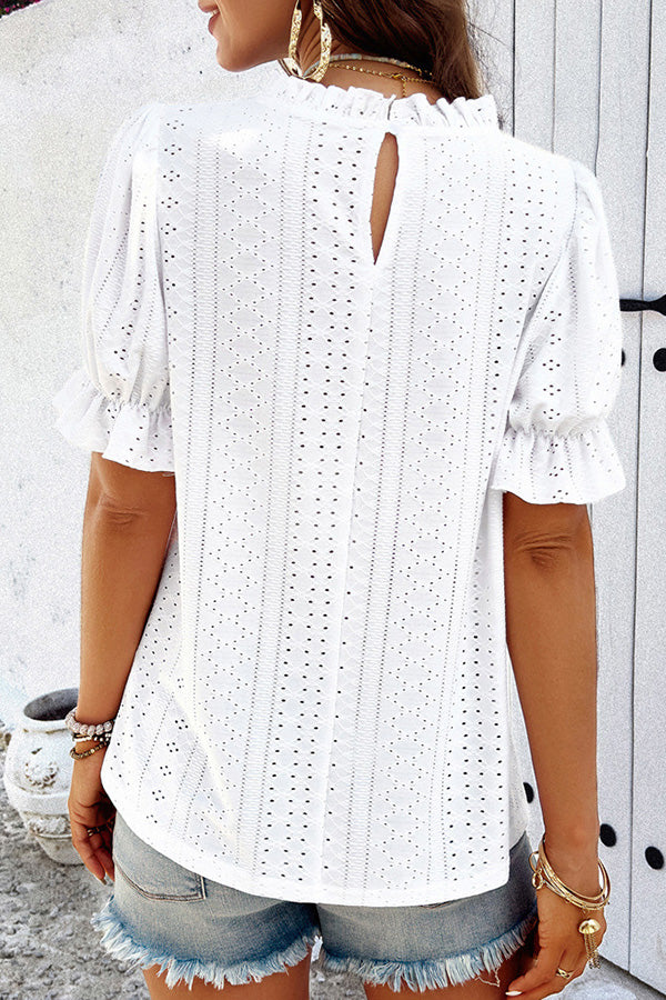 Solid Color Short Sleeved Patchwork Hollow Pleated Shirt-consonak