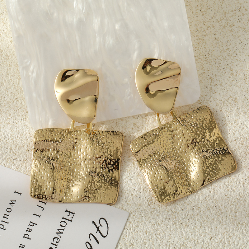 Personalized Embossed Hammered Square Metal Earrings-consonak