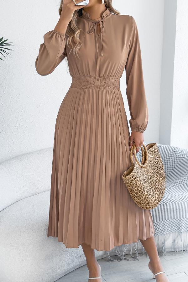 Solid Color Long-sleeved Fitted Waist Pleated Elegant Midi Dress-consonak