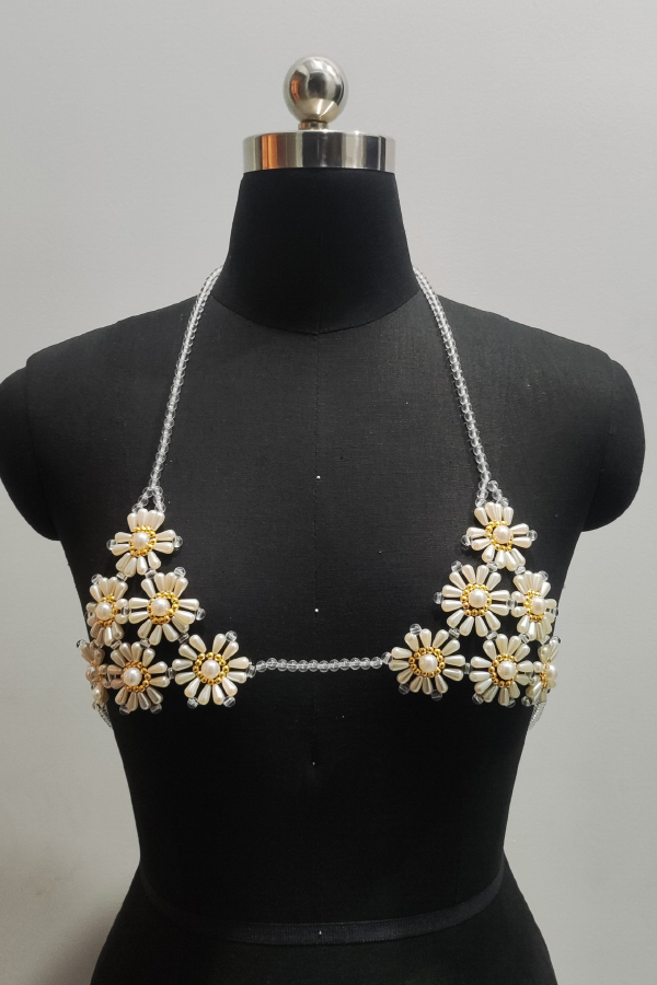 Fashionable Faux Pearl Beaded Flower Chest Chain