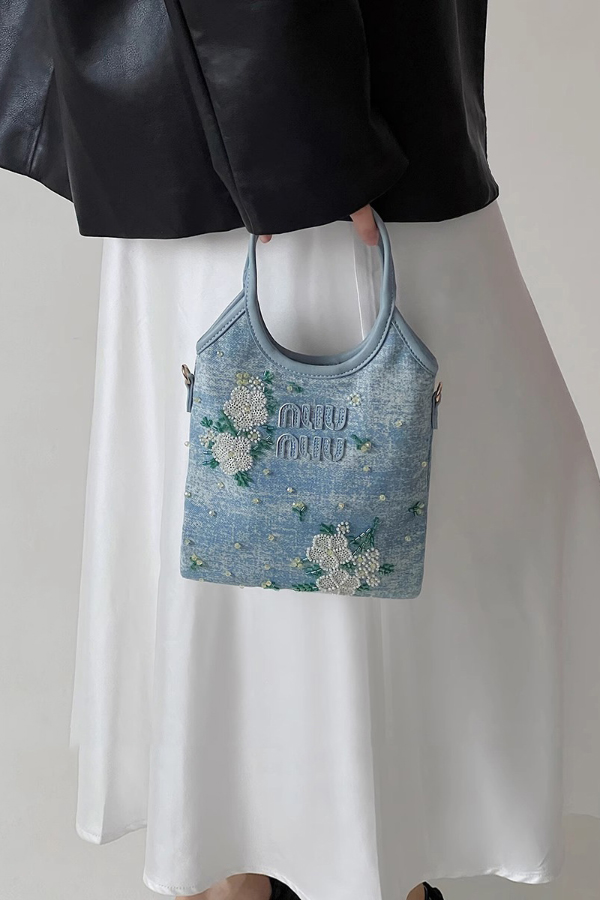 Elegant Floral Embroidered Denim Tote Bag-consonak