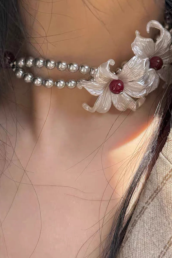 Fashionable Iris Elegant Silver Pearl Necklace-consonak