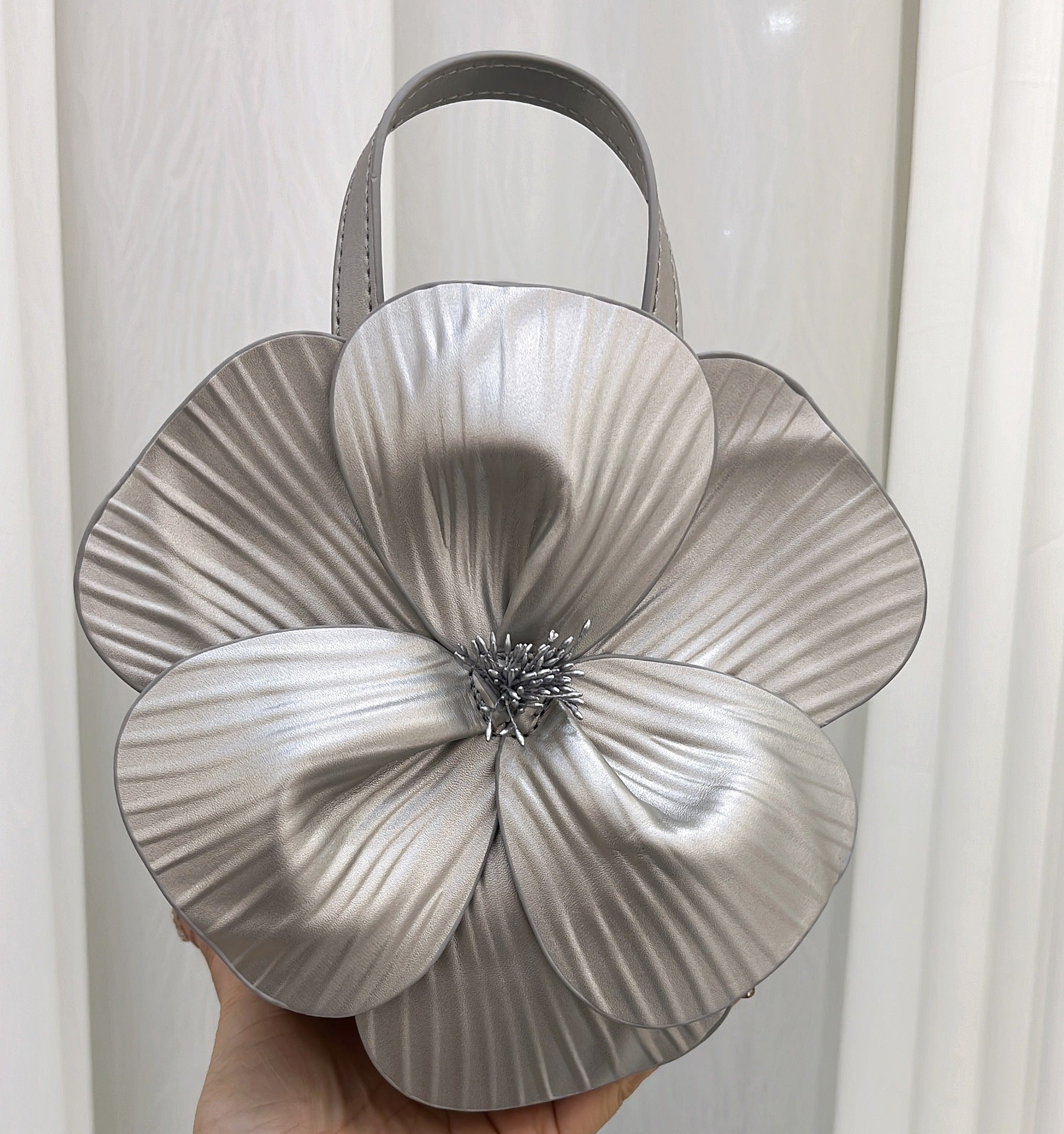 Fashionable 3D Petal Flower Solid Color Collar Handbag (including Lining)-consonak