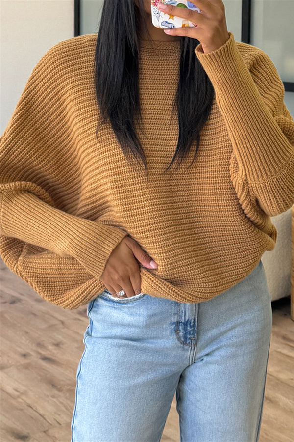 Fashionable Round Neck Bat Sleeve Knitted Sweater-consonak
