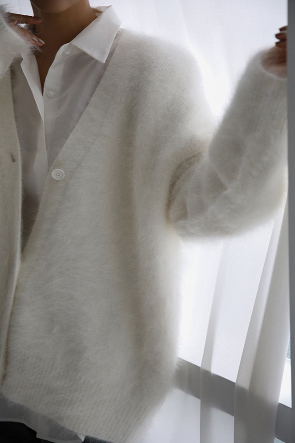 Solid Color Loose V-neck Long-sleeved Lazy Knitted Cardigan-consonak