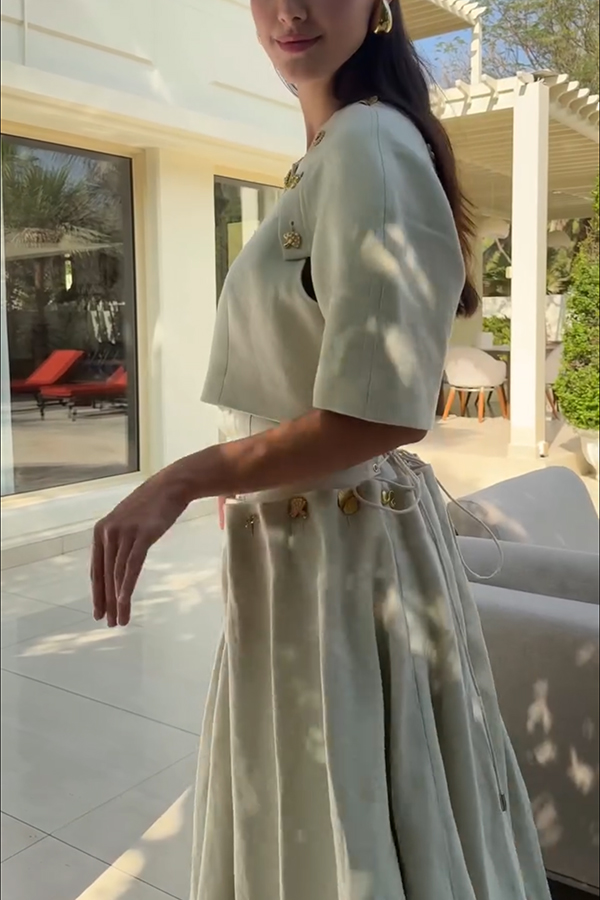 Custom Look Linen Blend Unique Metal Pattern Buttons Slit Half Sleeve Crop Jacket