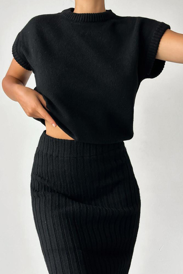 Triko Knit Short Sleeve Sweater and Stretch Ribbed Midi Skirt Set-consonak