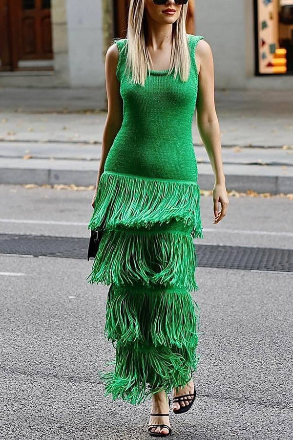 Solid Color Sleeveless Slim Fit Fringed Hem Knitted Midi Dress-consonak
