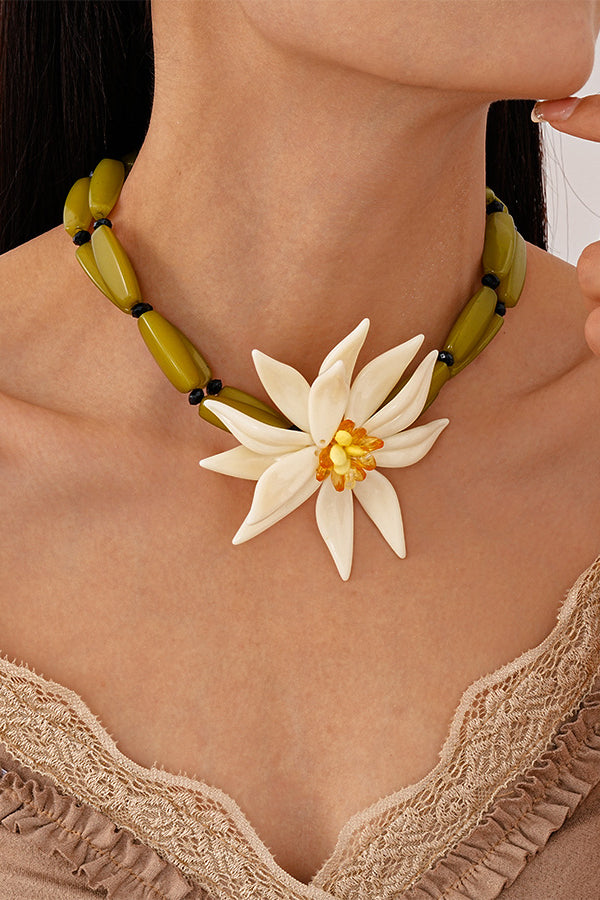 Fashionable Bamboo Crystal Flower Necklace and Earrings-consonak