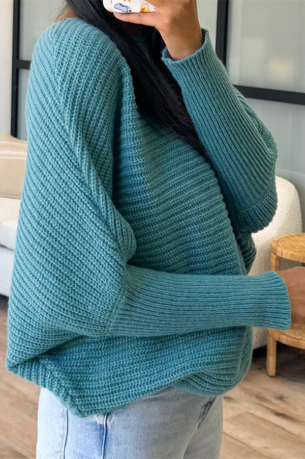 Fashionable Round Neck Bat Sleeve Knitted Sweater-consonak