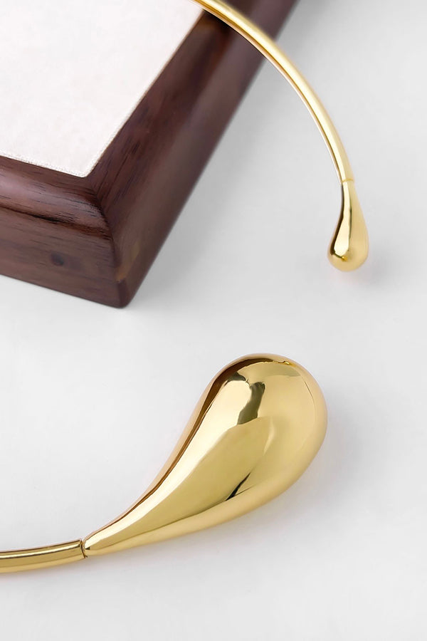 Simple and Exaggerated Water Drop Opening Necklace | Consonak