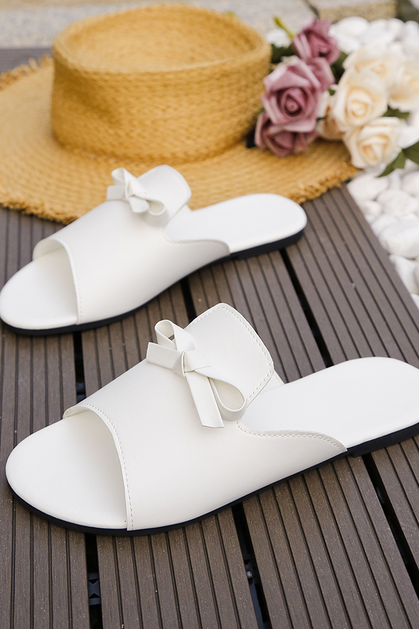 Simple Flat Beach Sandals with Bow Accessories-consonak