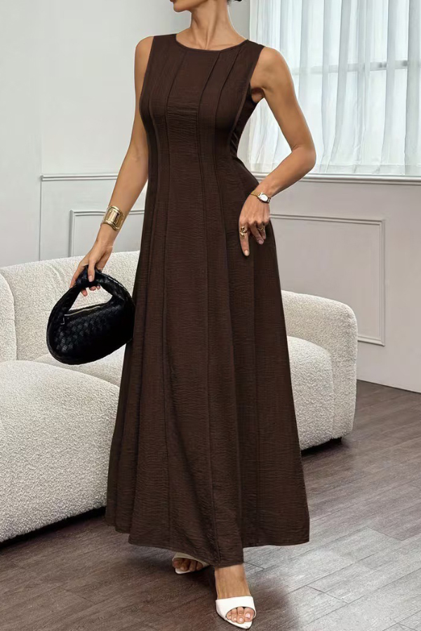 Solid Color Round Neck Sleeveless Elegant Pleated Casual Maxi Dress | Consonak