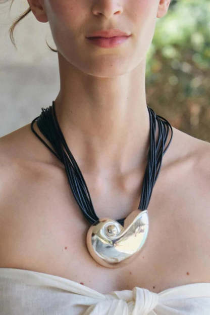 Fashionable Marine Style Shiny Conch Pendant Necklace and Earrings-consonak