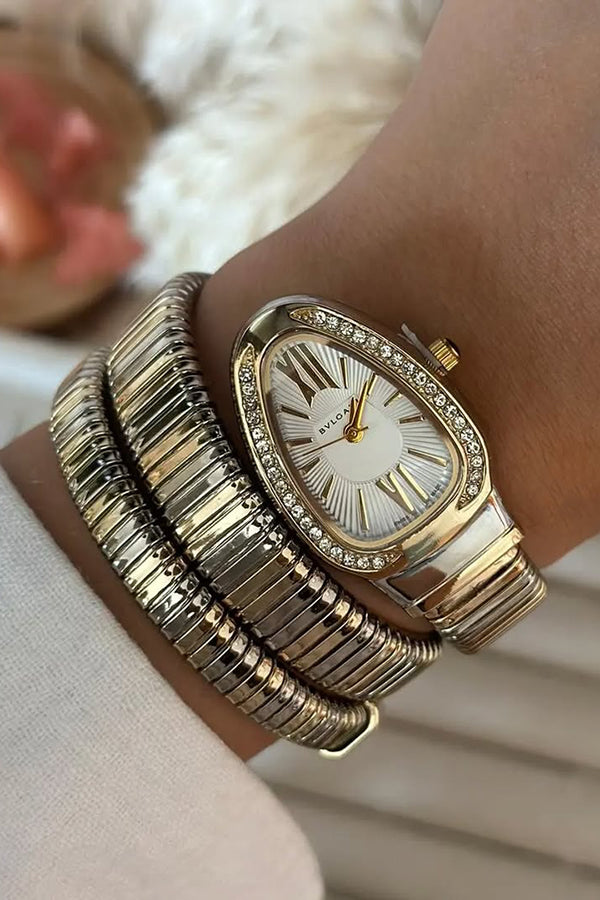 Fashionable Quartz Snake Bracelet Watch-consonak