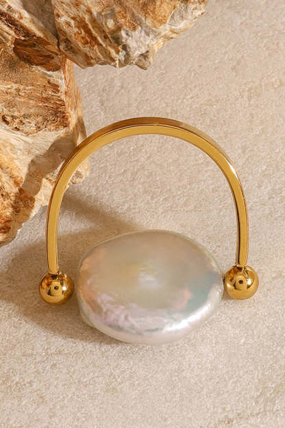 Fashion Button Pearl Polished Elegant Ring-consonak