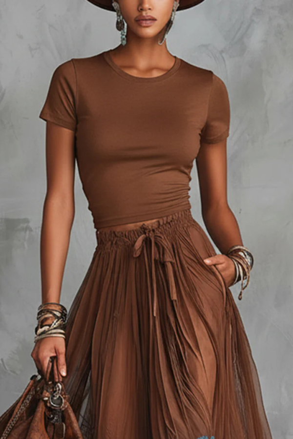 Stylish Round Neck Short-sleeved Fitted Top and Elastic Waist Pockets Lace Hem Maxi Skirt Set-Consonak