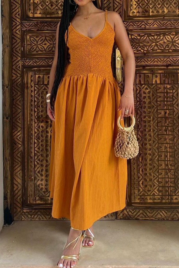 Fashionable V-neck Patchwork Smocked Sleeveless Suspender Midi Dress-consonak