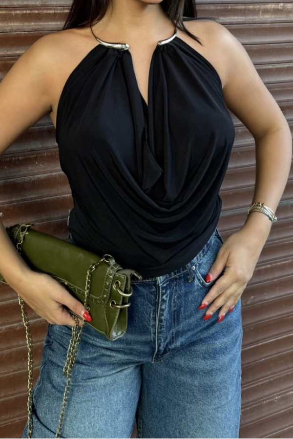 Fashionable Metal Ring Halter Neck Backless Draped Sleeveless Top