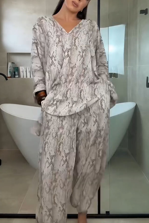 Gerrie Animal Print Batwing Sleeve Tie-up Shirt and Elastic Waist Pocket Loose Bloomers Pants Set