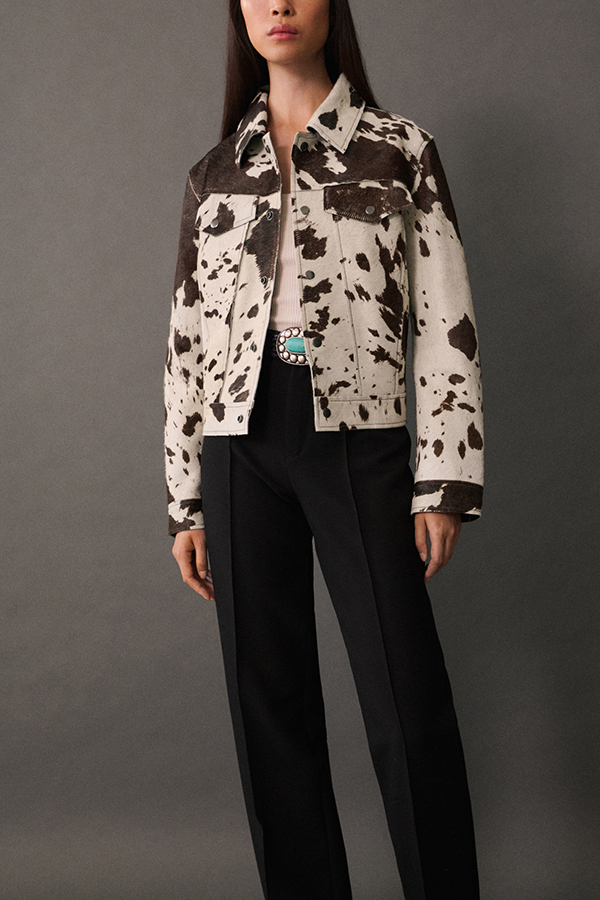 Fashionable Irregular Cow Pattern Lapel Short Jacket-consonak
