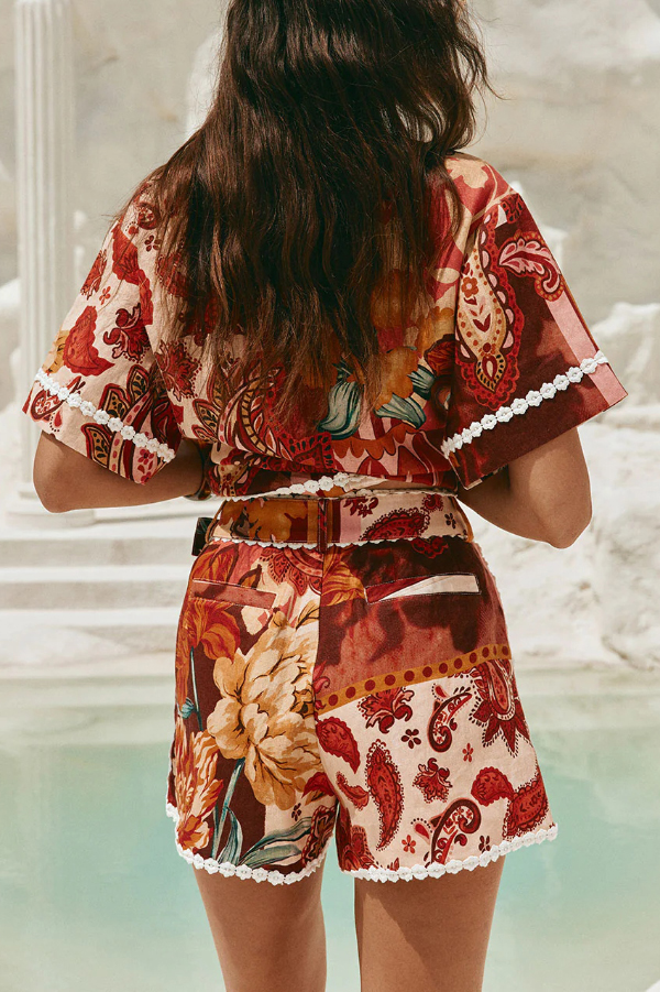 Unique Printed Collared Short-sleeved Loose-fitting Shirt and Casual Floral Trim Shorts Set-consonak