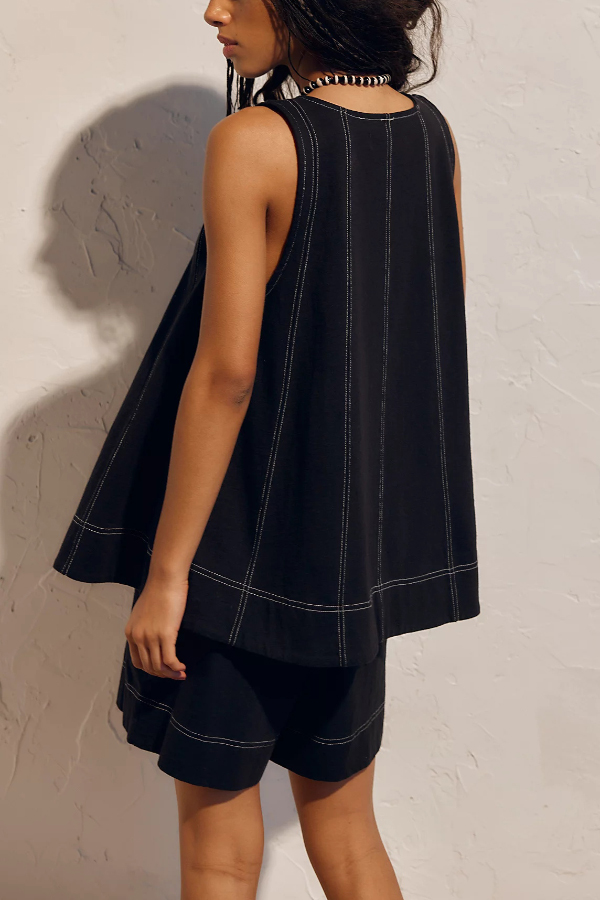 Stylish Loose-fitting Round Neck Sleeveless Top and Casual Pocket Shorts Denim Set | Consonak