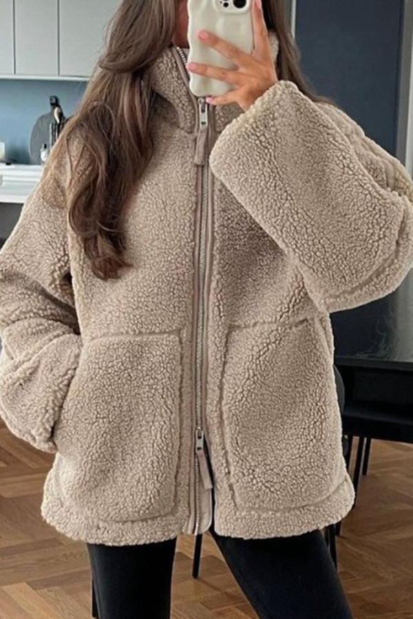 Solid Color Stitching High Collar Long Sleeve Loose Pocket Woolen Coat-consonak
