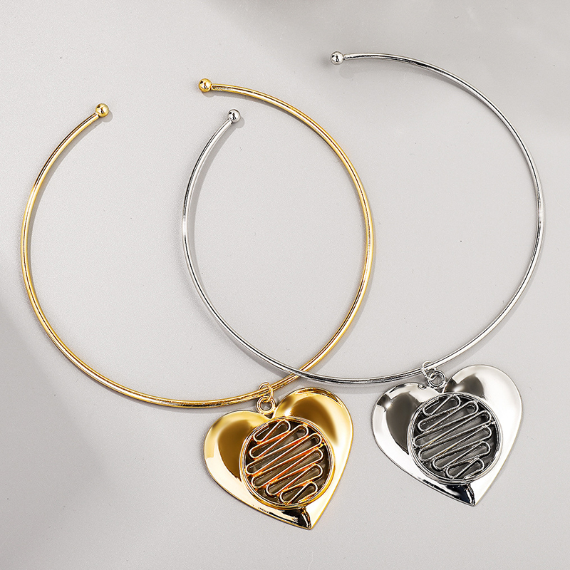 Hollow Love Metal Style Simple Necklace-consonak