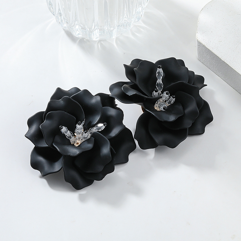 Bohemian Resort Style Handmade Floral Earrings-consonak