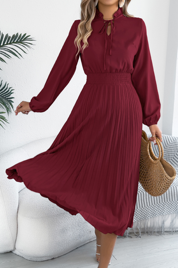 Solid Color Long-sleeved Fitted Waist Pleated Elegant Midi Dress-consonak