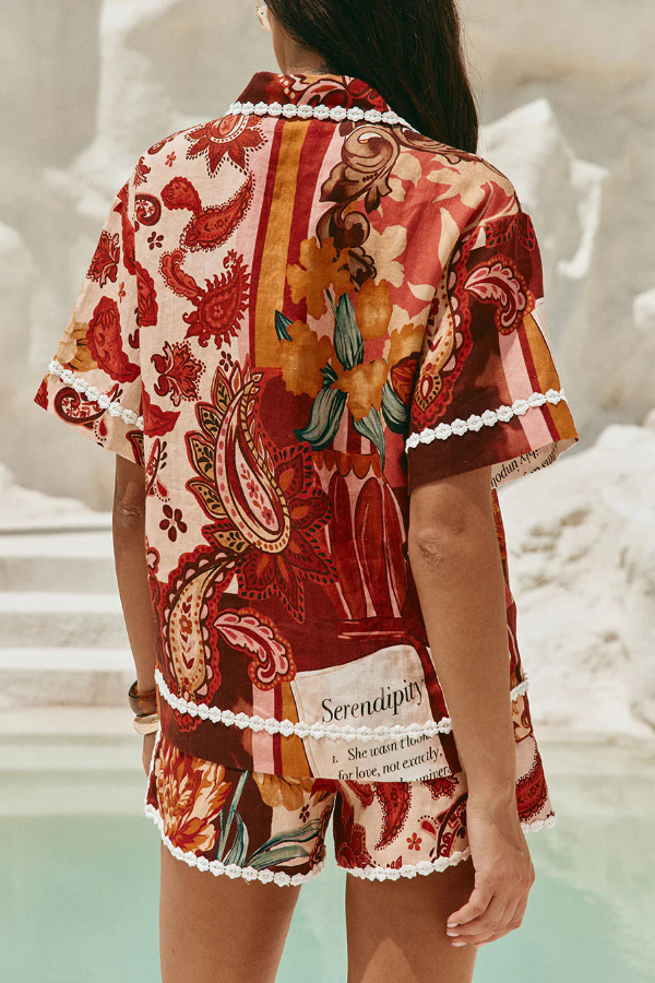 Unique Printed Collared Short-sleeved Loose-fitting Shirt and Casual Floral Trim Shorts Set-consonak