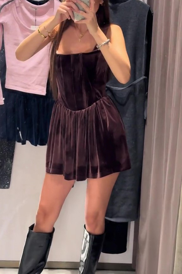 Solid Velvet Square Neck Slim Fit Mini Dress-consonak