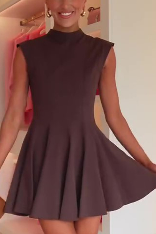 Solid Color Round Neck Sleeveless Waist Mini Dress-consonak