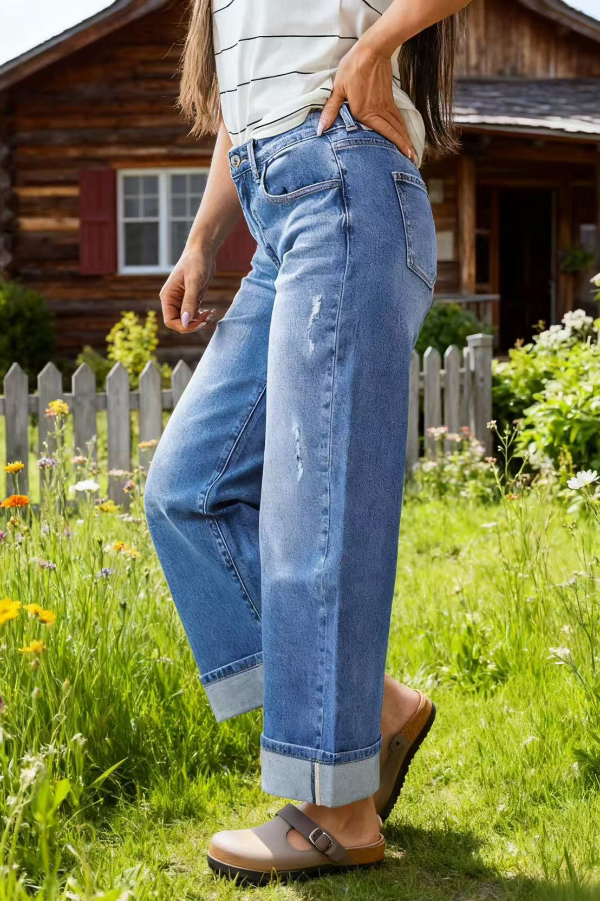 Stylish Loose Pockets Casual Rolled-up Straight-leg Jeans