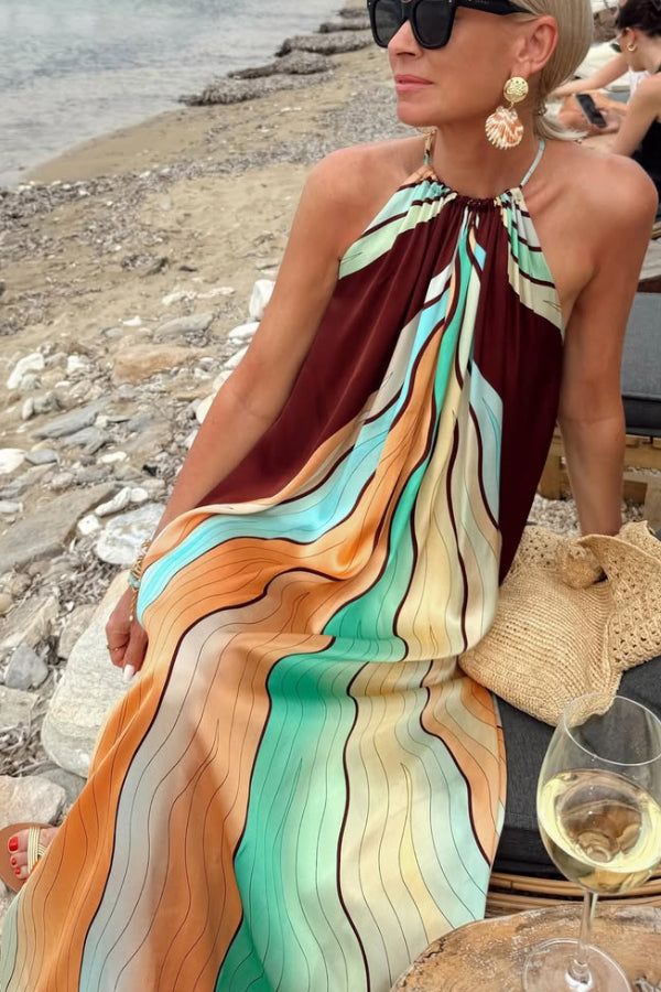 Santorini-inspired Backless Halter Neck Wavy Gradient Print Maxi Dress-Consonak